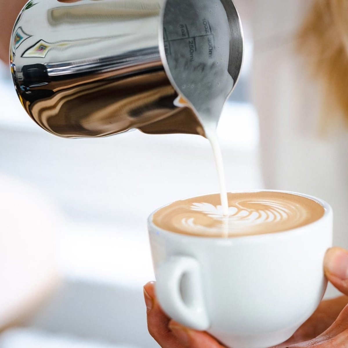 Rhino Professional Milch Kanne 12oz/360ml - Coffee Pirates