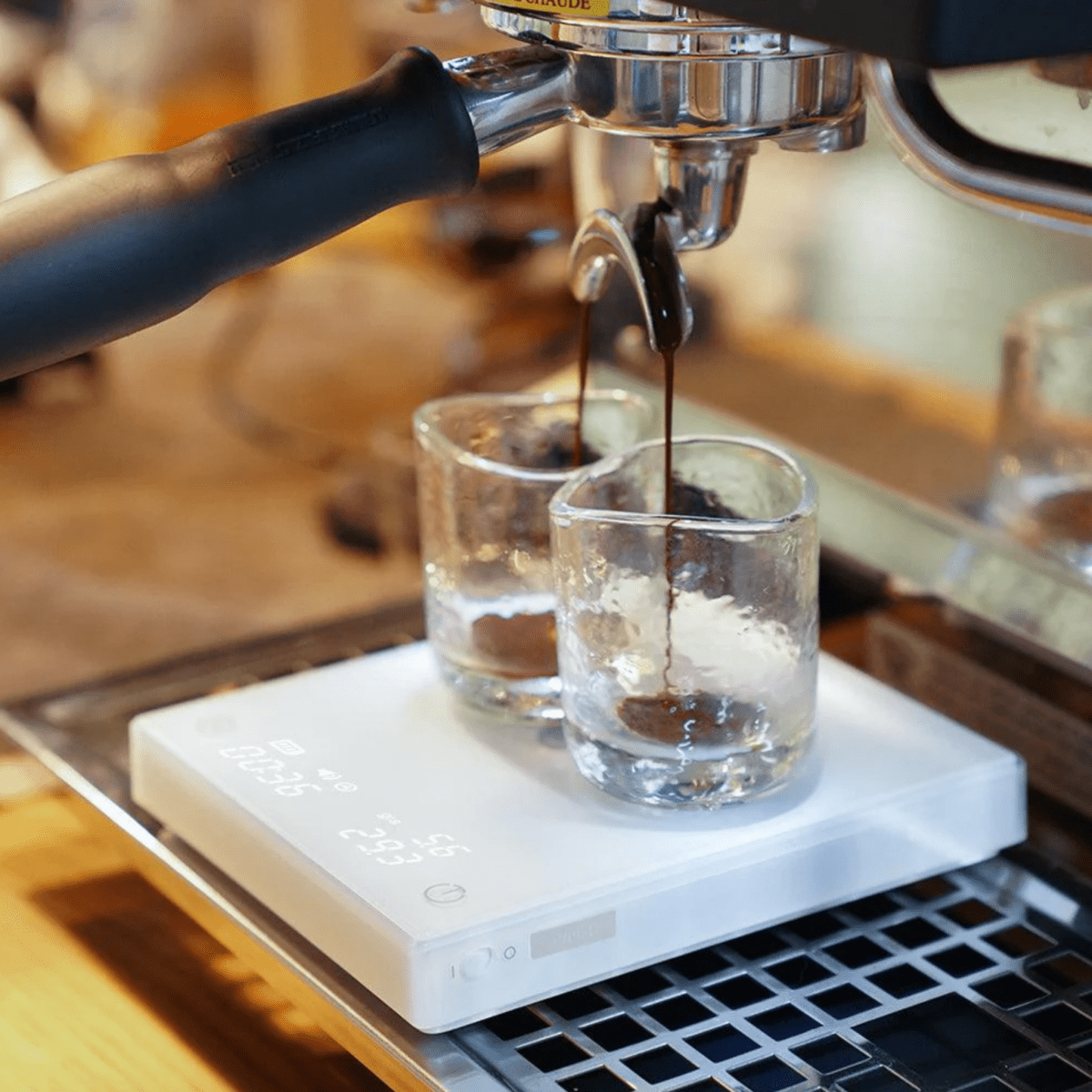 Timemore Basic 2.0 – Die digitale Espressowaage für maximale Kontrolle - Coffee Pirates