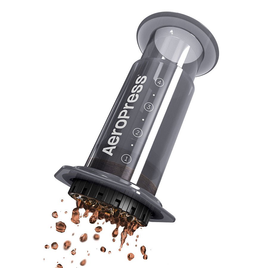 Aerobie AeroPress Kaffee-Zubereiter inkl. 100 Filtern - Coffee Pirates