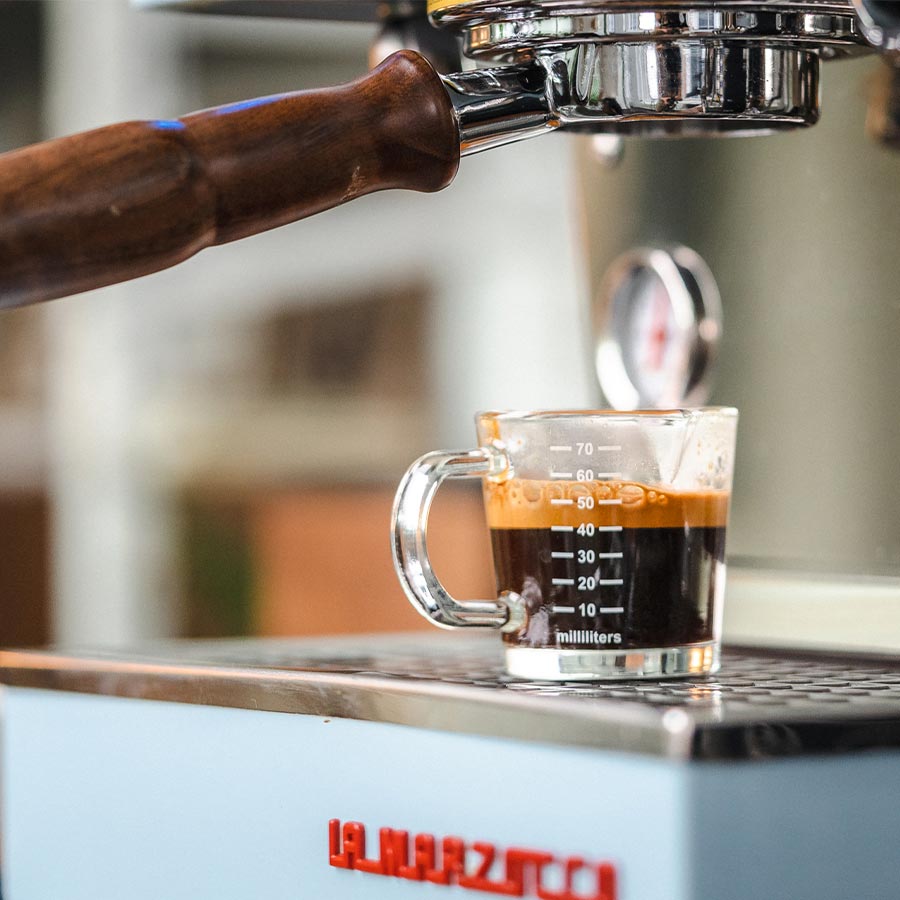 Rhino Espresso Shotglas mit Ausgießer & Griff – 70 ml - Coffee Pirates